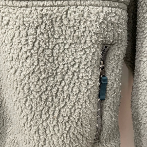 Patagonia Retropile Feather Gray Marsupial fleece pullover Medium - Picture 3 of 4